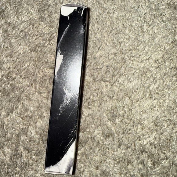 Fenty Beauty Black Mascara - Picture 5 of 5